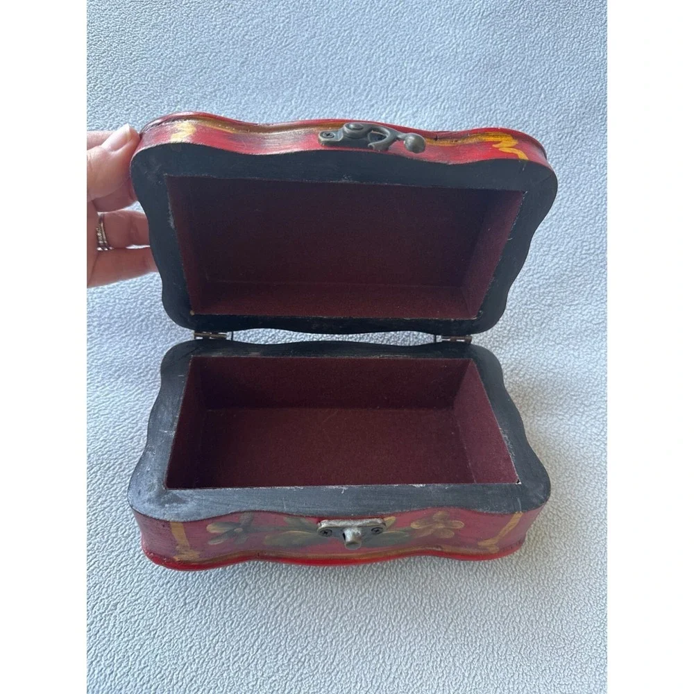 Vintage Box Floral Tole Painted Wooden Jewelry Trinket Box Hinged Lid Red Boho